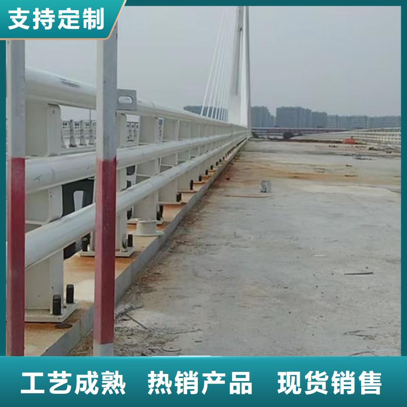 道路隔离护栏质检合格出厂