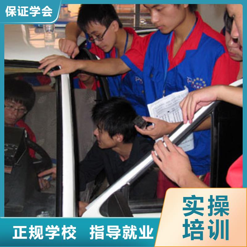 汽车维修_虎振技工学校全程实操随到随学