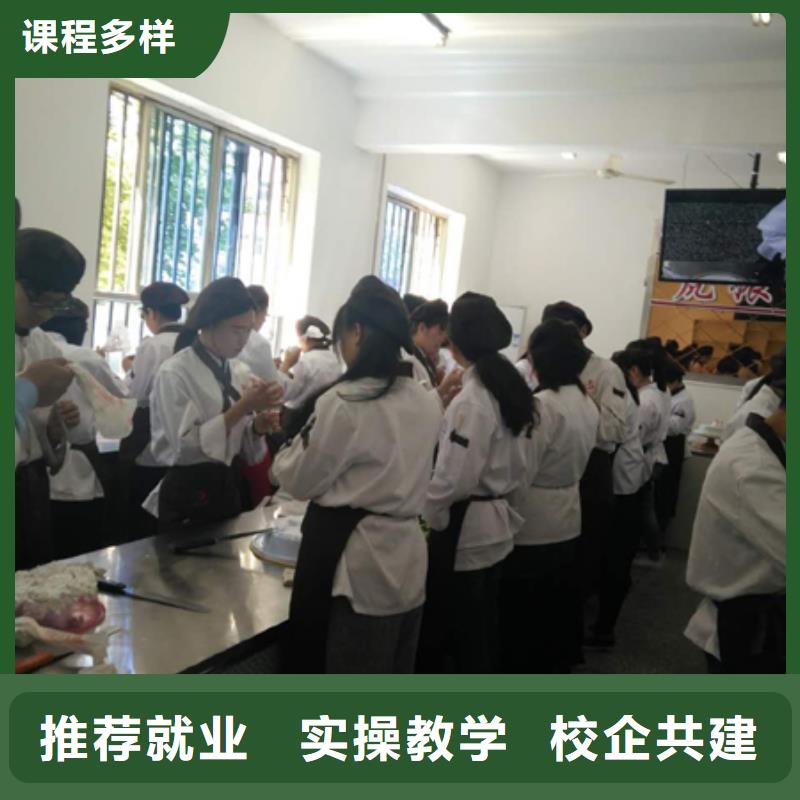 中西糕点叉车培训全程实操就业不担心