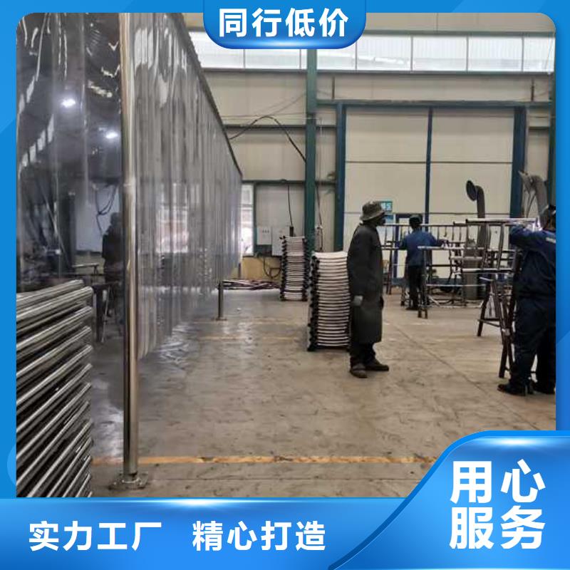 【灯光护栏】国道抗冲击围栏厂家拥有先进的设备本地货源