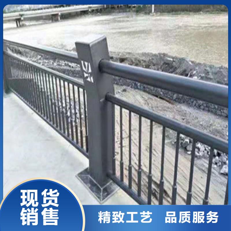 不锈钢护栏国道抗冲击围栏精心选材满足客户需求