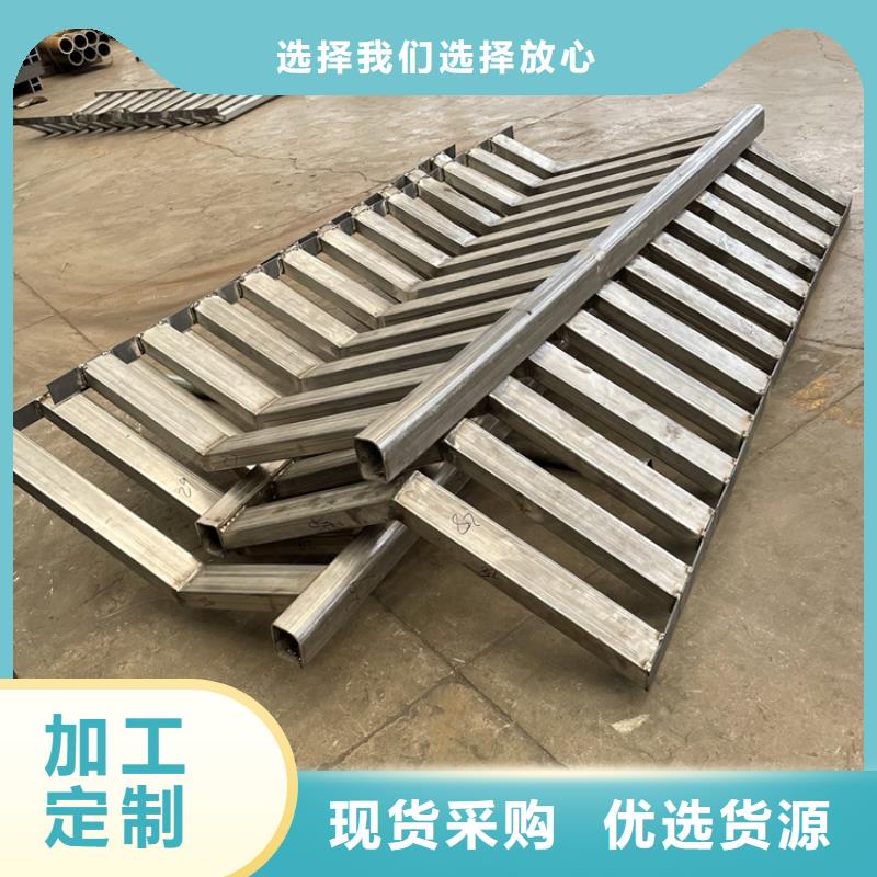 桥梁景观护栏_【防撞护栏】设计制造销售服务一体严格把控每一处细节