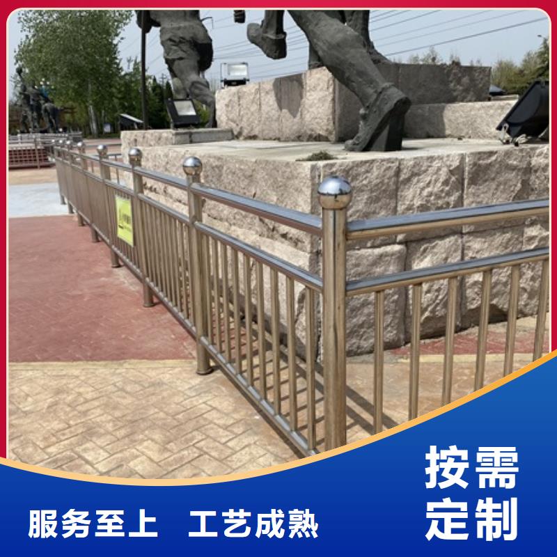 1-道路护栏原料层层筛选大量现货供应