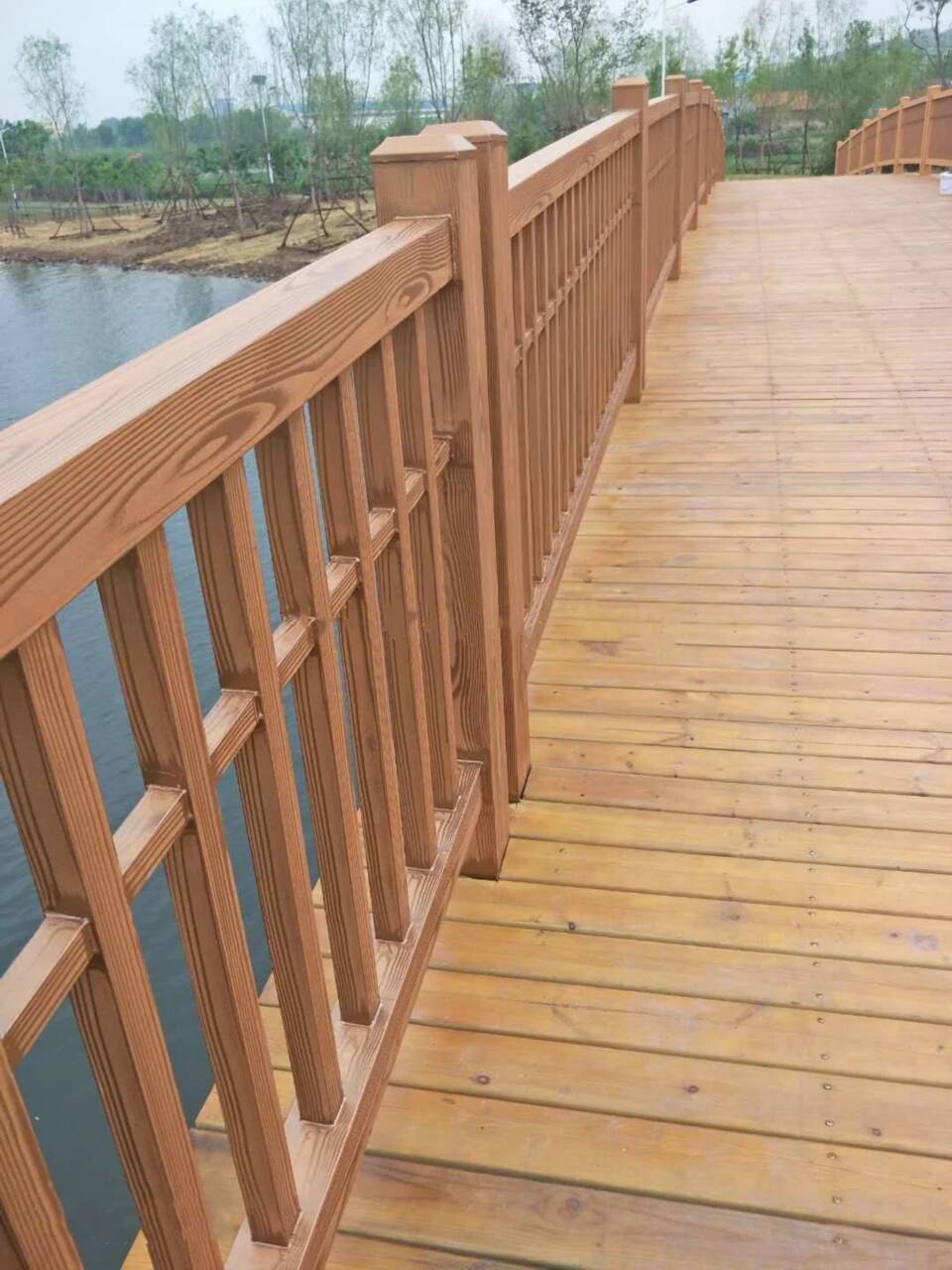 不锈钢仿木纹漆，长廊花架木纹漆，水性木纹漆批发多少钱