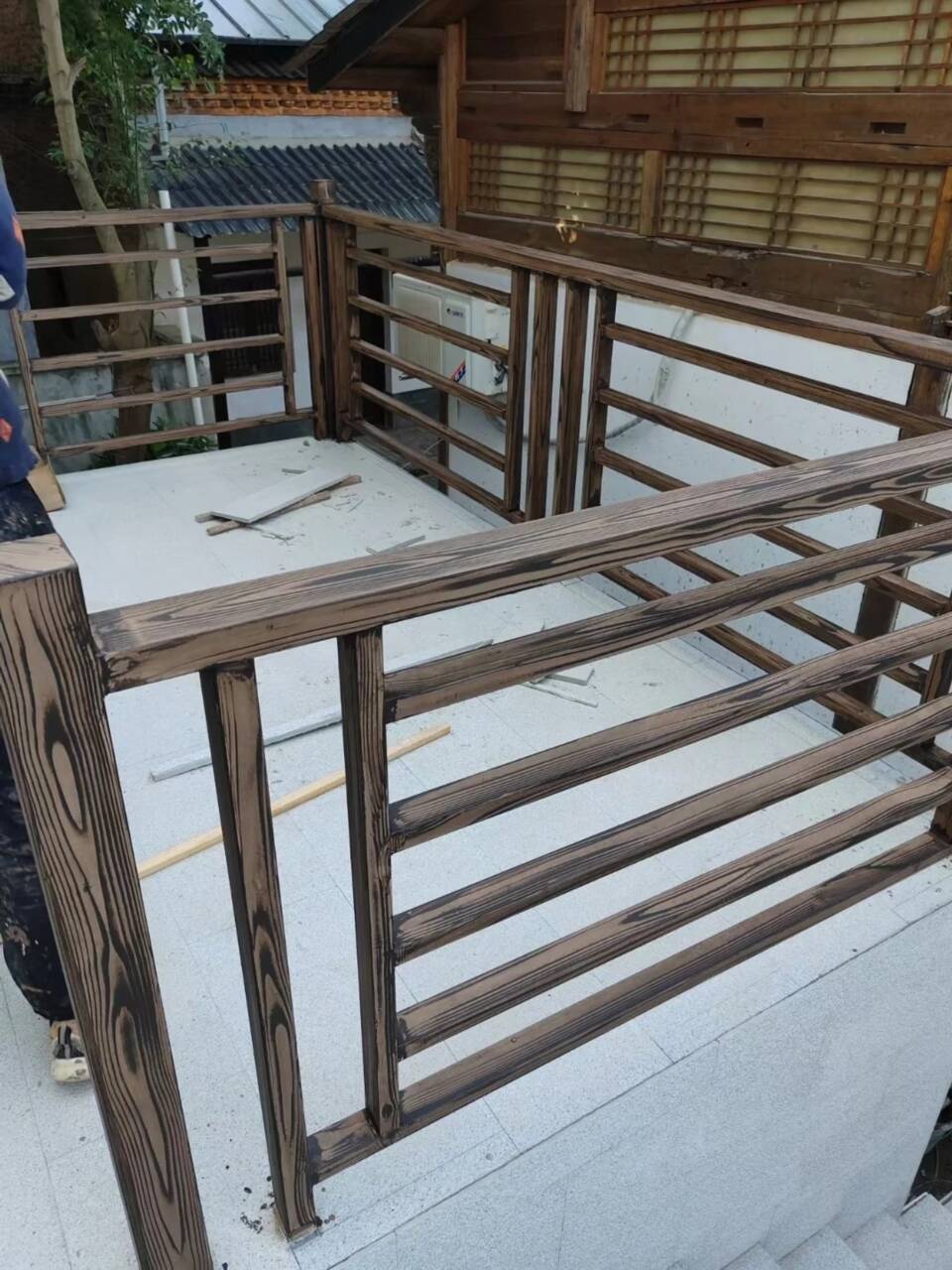 不锈钢仿木纹漆全包施工价格