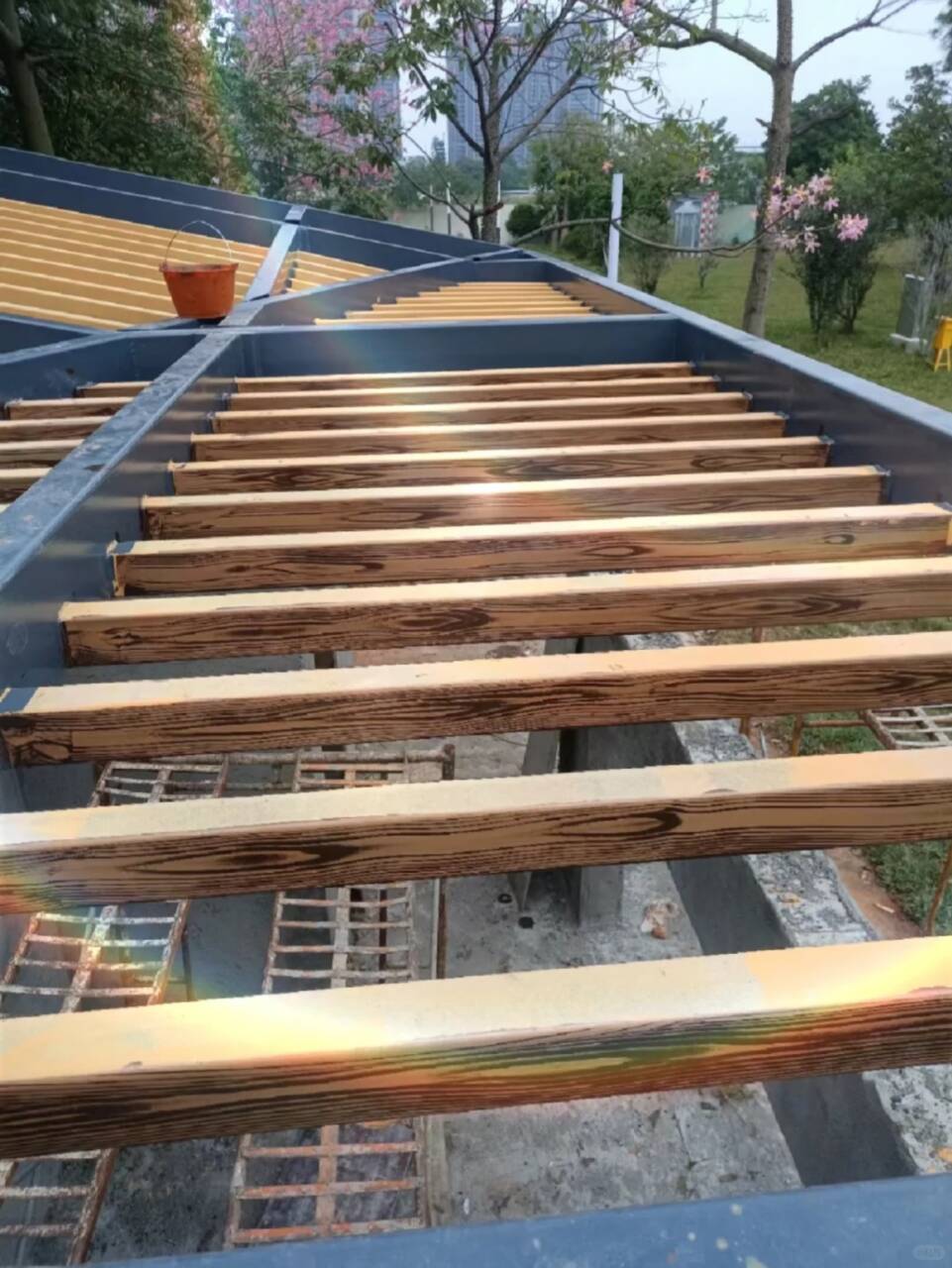仿古园林建筑木纹漆厂家施工