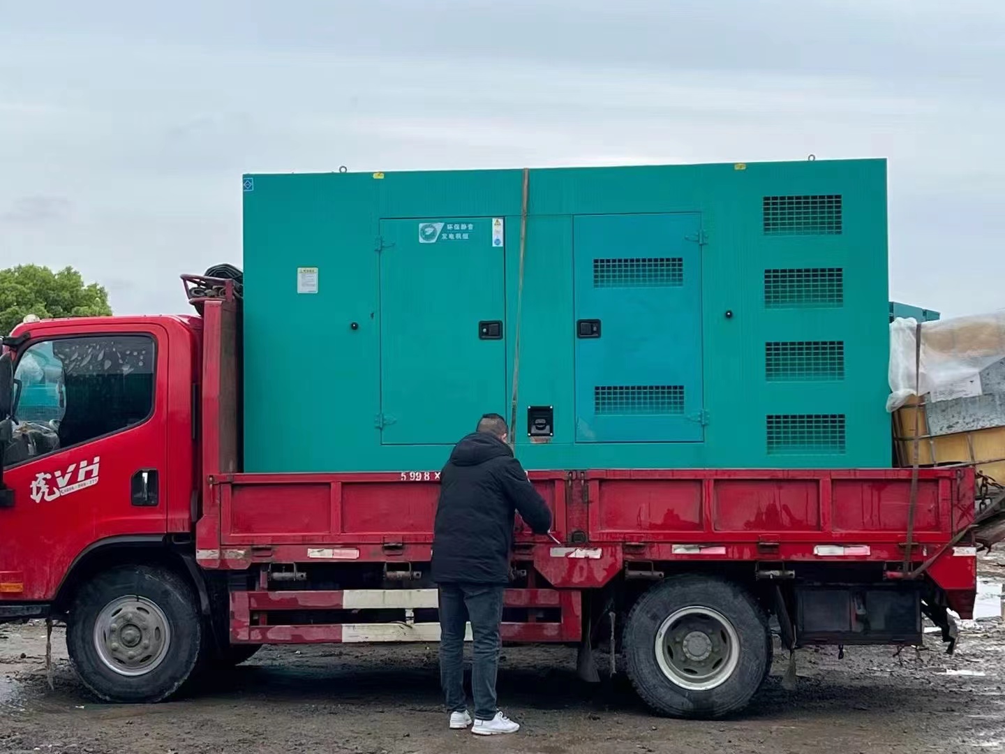 200KW发电机出租租赁400KW发电机电缆线出租UPS电源出租高压发电机出租先进的技术当地供应商